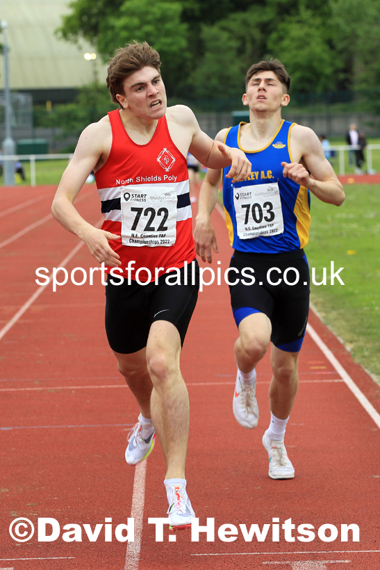 Men and Boys 800 metres, 2022 North Eastern Track and Field Champs., Middlesbrough. David T. Hewitson/Sports for All Pics